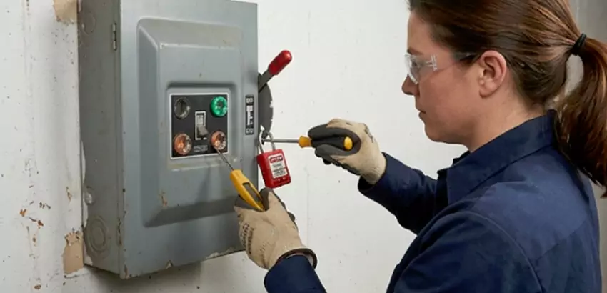 Motion Sensor Light Switch Replacement in Prattville